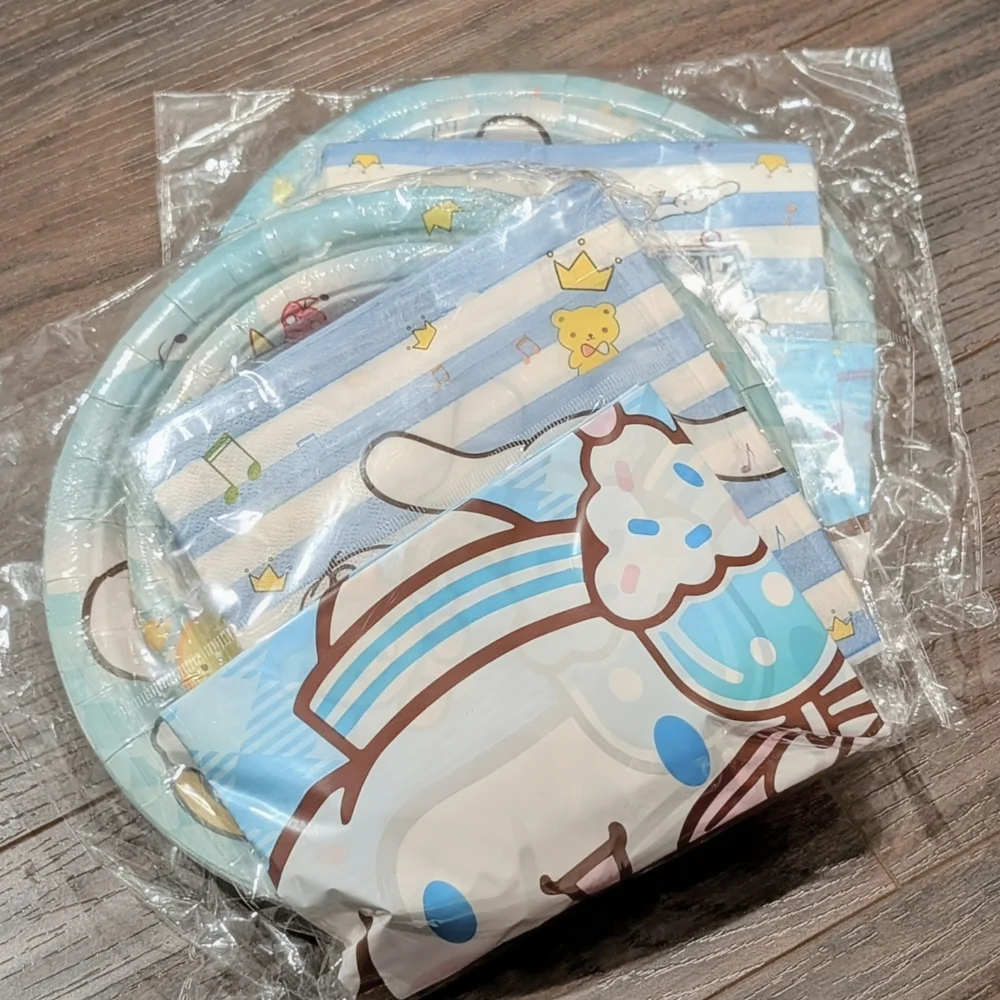 2 x NWT Cinnamoroll Party Set (Total 82pcs)